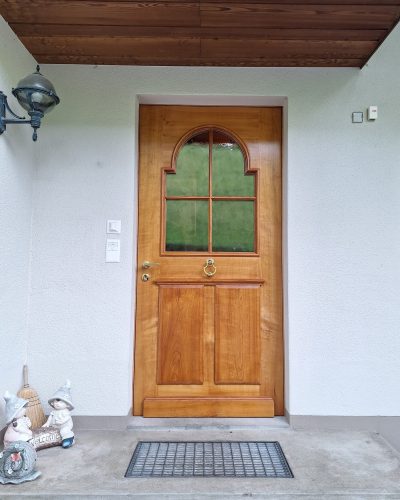 Kirschbaum Türe Aussen